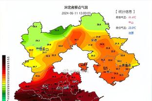 网球明星阿尔卡拉斯穿阿森纳球衣踢球，被发现球衣是假货